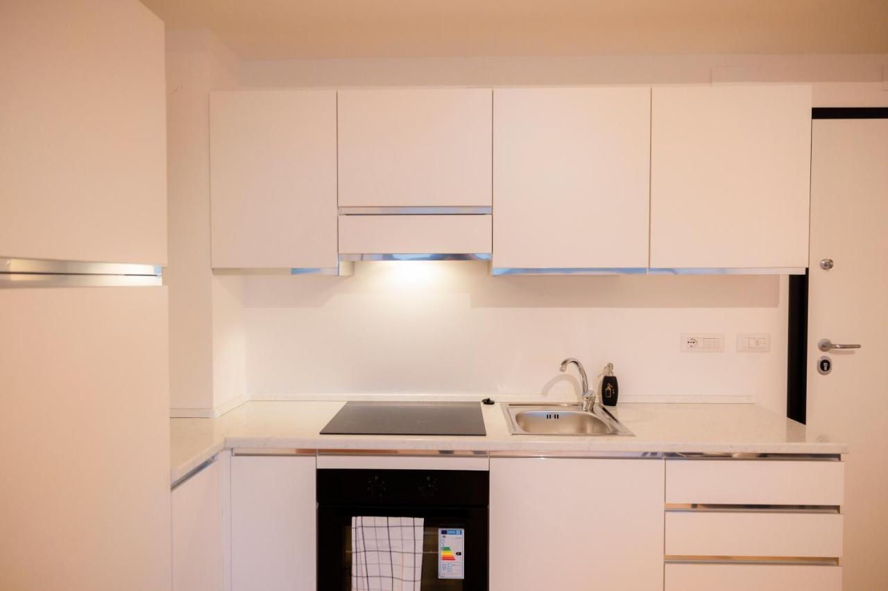 Nuovissimo Bilocale In Zona Navigli/Romolo Apartment มิลาน ภายนอก รูปภาพ