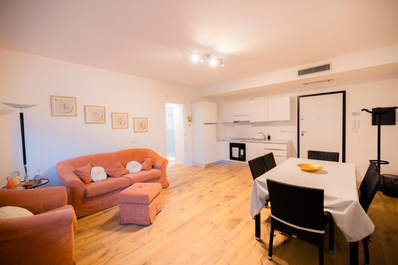 Nuovissimo Bilocale In Zona Navigli/Romolo Apartment มิลาน ภายนอก รูปภาพ
